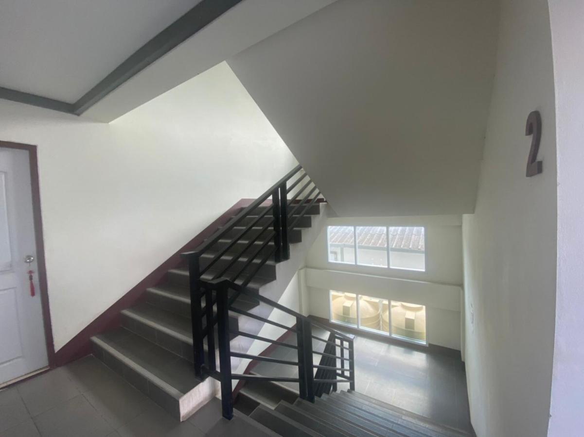 Oyo 1135 Triple A Residence Чиангмай Экстерьер фото