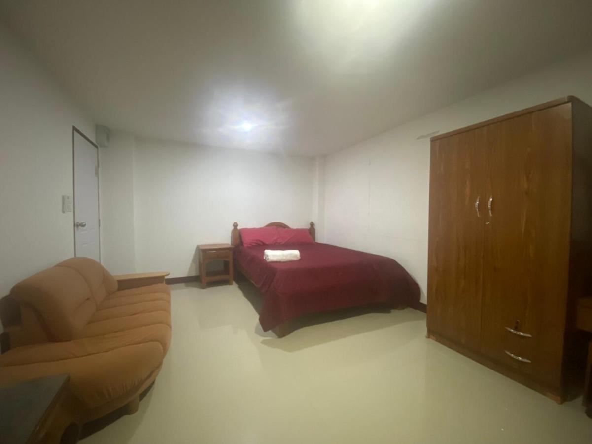 Oyo 1135 Triple A Residence Чиангмай Экстерьер фото